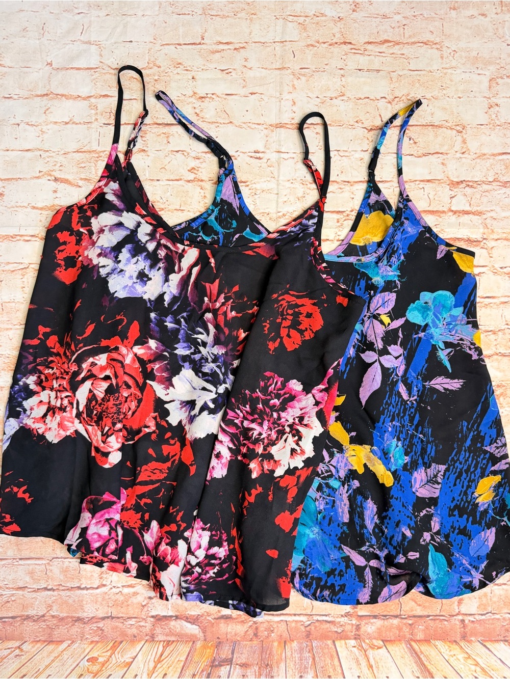 Apt. 9 Bundle of 2 Floral Cami Tank Tops